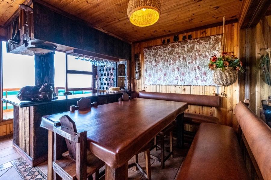 To Let 4 Bedroom Property for Rent in Herolds Bay Western Cape